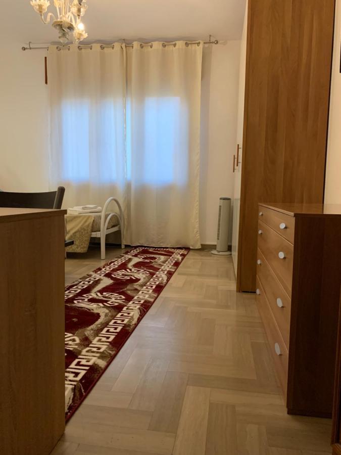 מסטרה Venice Night Appartment מראה חיצוני תמונה